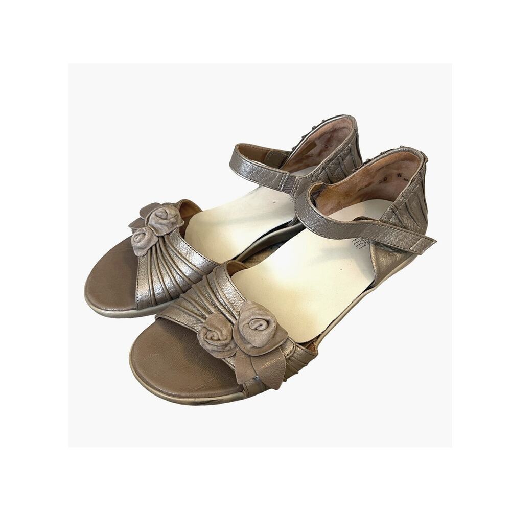 ZIERA 8.5 Dimity Greige Leather Floral Wedge COMFORT Velcro Sandal Metallic Pink